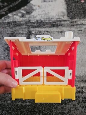 Fisher-Price Little People Small  barn